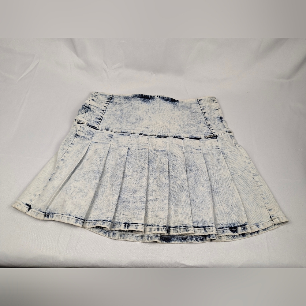 Pleated Acid Wash Mini Skirt